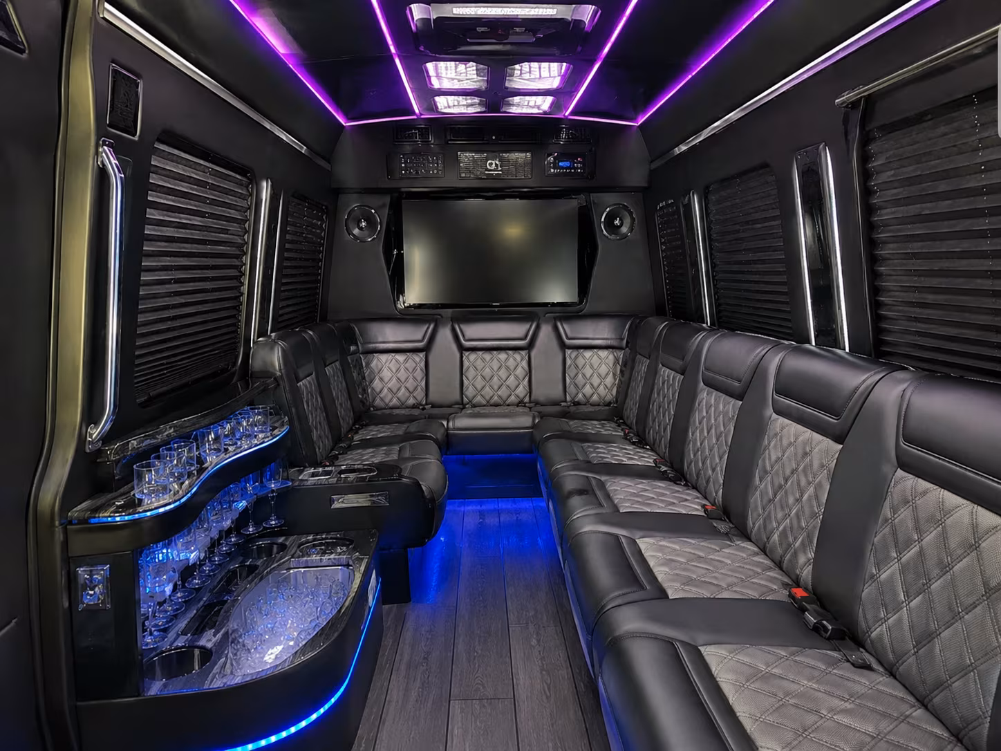 caspercharterbuscompany com puts every casper field trip destination within easy reach