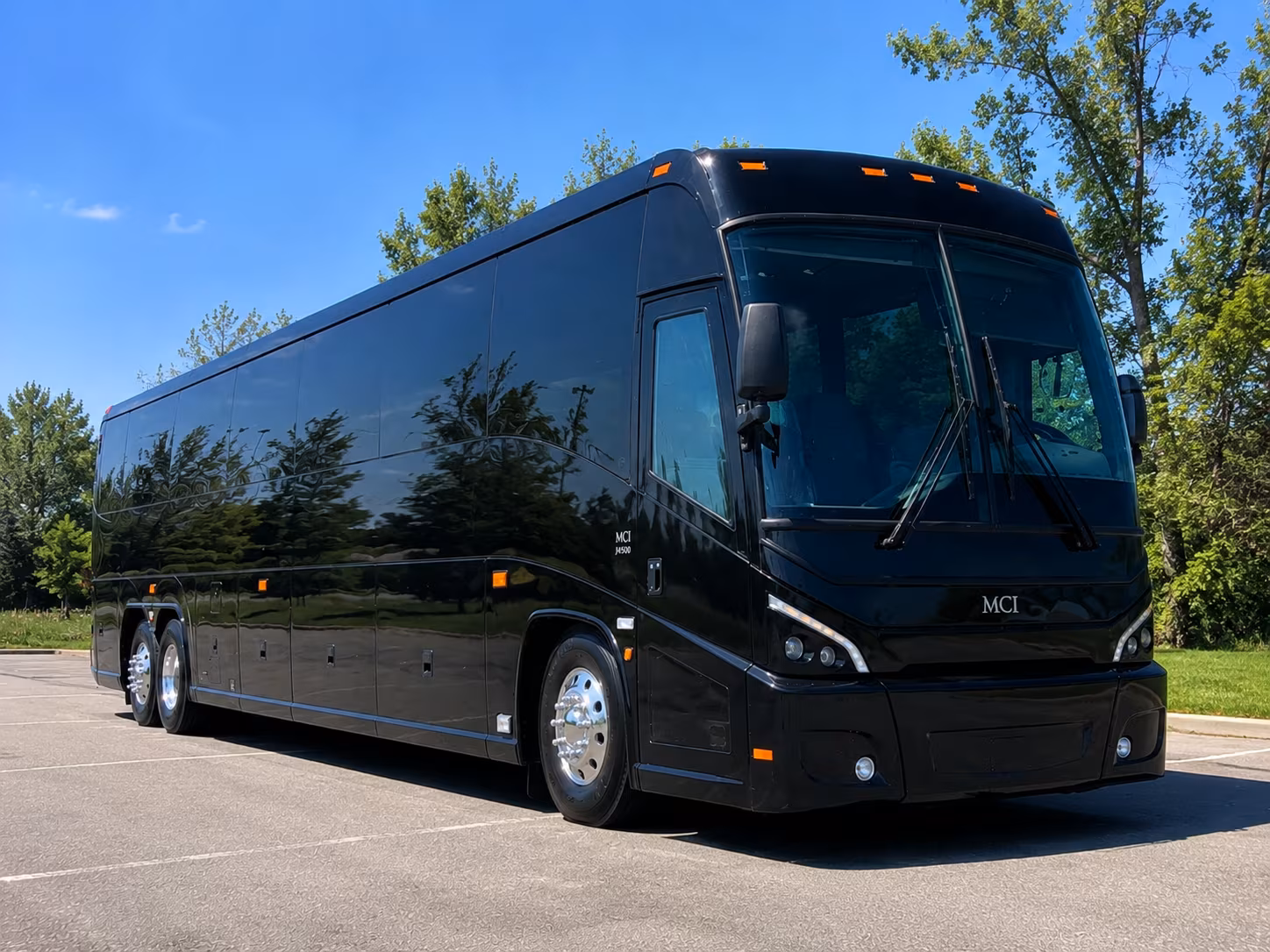 find a bus for university of wyoming games and state events